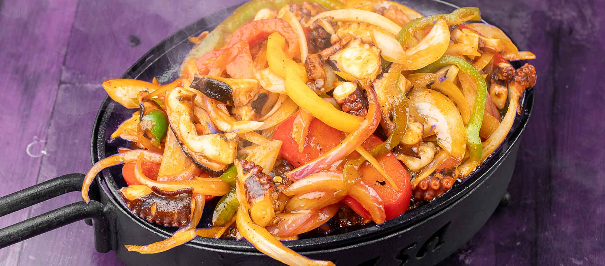picture of sizzling fajita